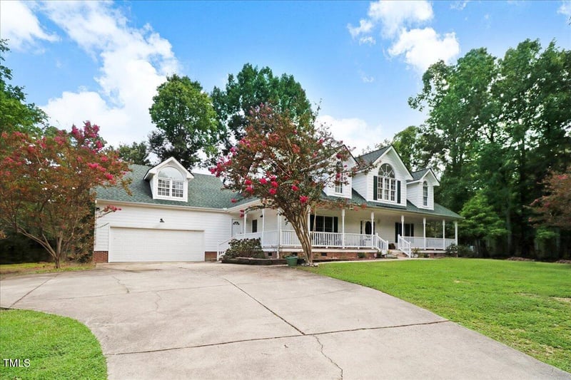 550 Ryans Ln, Clayton, NC 27520