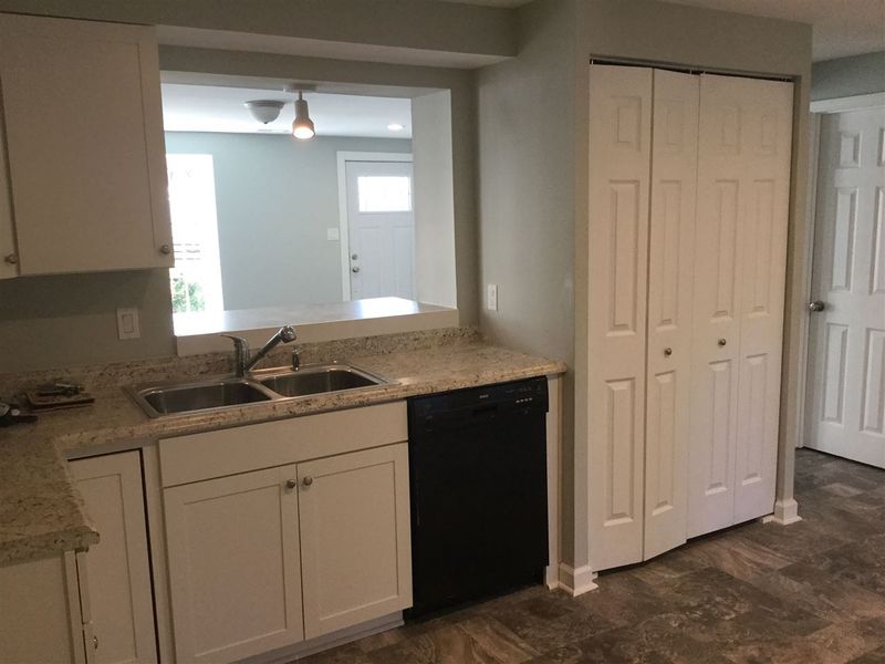 5500 Bringle Ct, Raleigh, NC 27610