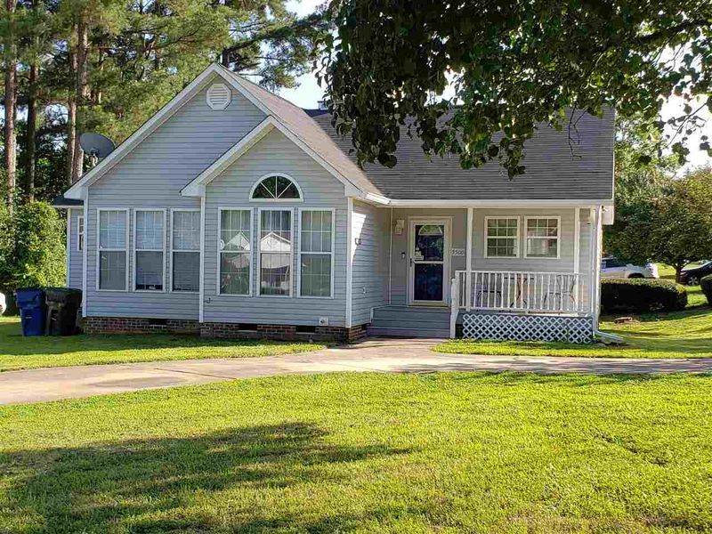 5500 Drum Inlet Pl, Raleigh, NC 27610