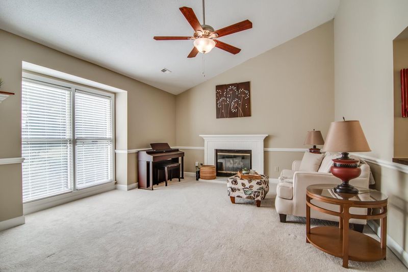 5500 Fortunes Ridge Dr #90A, Durham, NC 27713