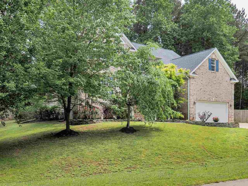 5500 Monarch Birch Dr, Apex, NC 27539