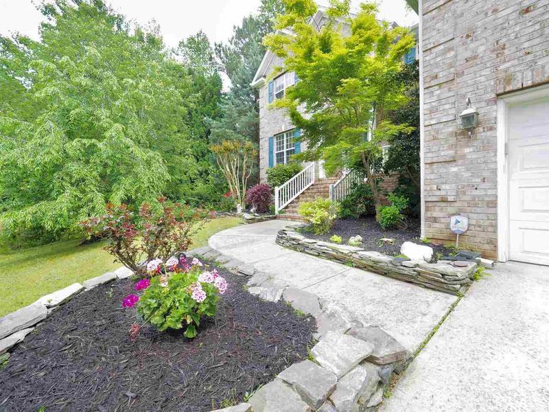 5500 Monarch Birch Dr, Apex, NC 27539