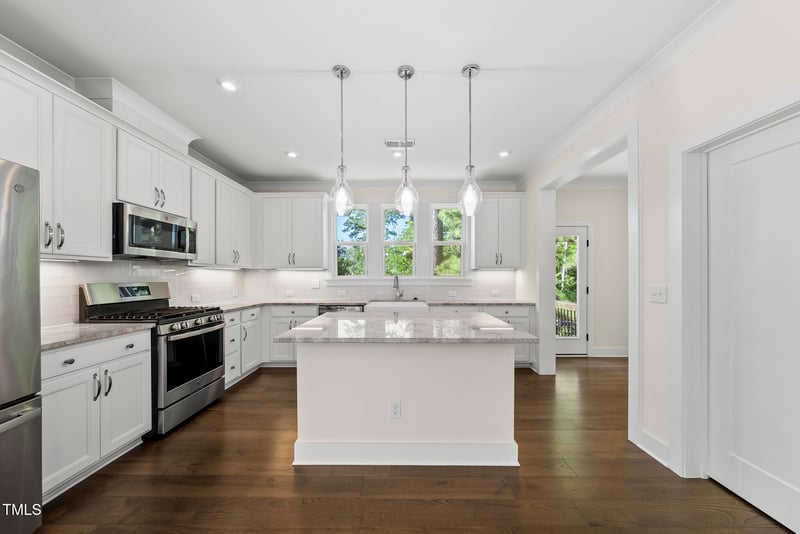5501 Cedar Mill Dr, Raleigh, NC 27606