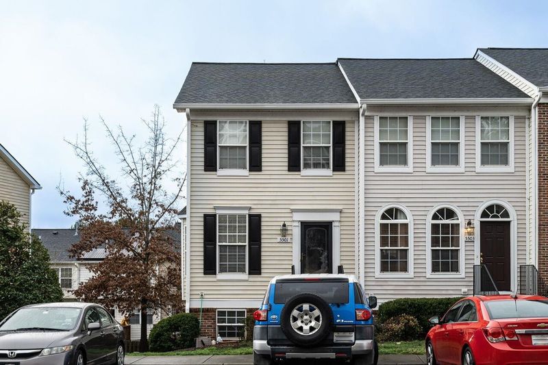 5501 Crabtree Park Ct, Raleigh, NC 27612