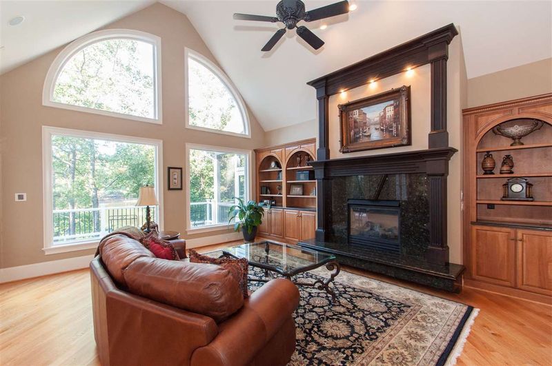 5501 Cressage Ct, Raleigh, NC 27613