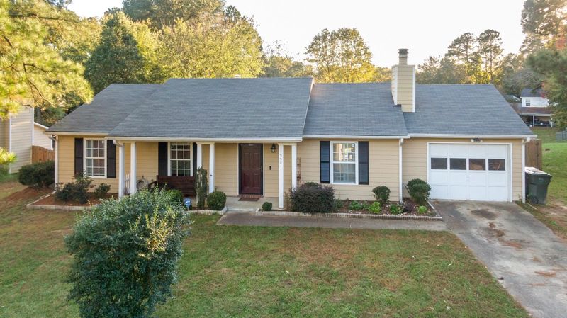 5501 Round Hill Ln, Raleigh, NC 27616