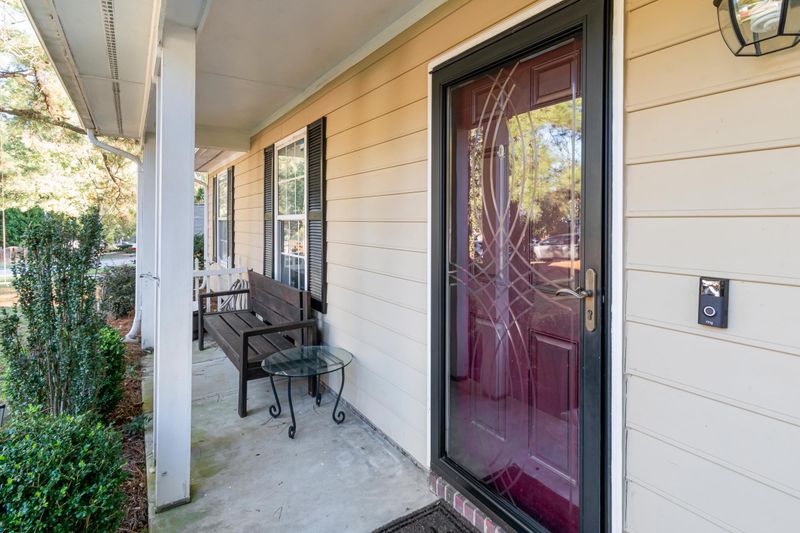 5501 Round Hill Ln, Raleigh, NC 27616