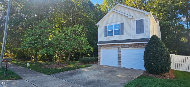 5501 Stewartby Dr, Raleigh, NC 27613