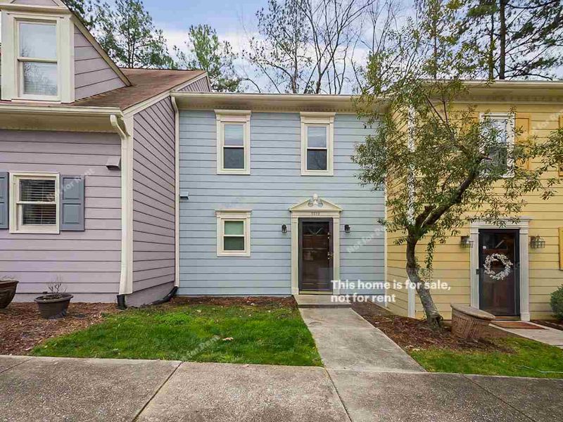 5502 Forest Oaks Dr, Raleigh, NC 27609