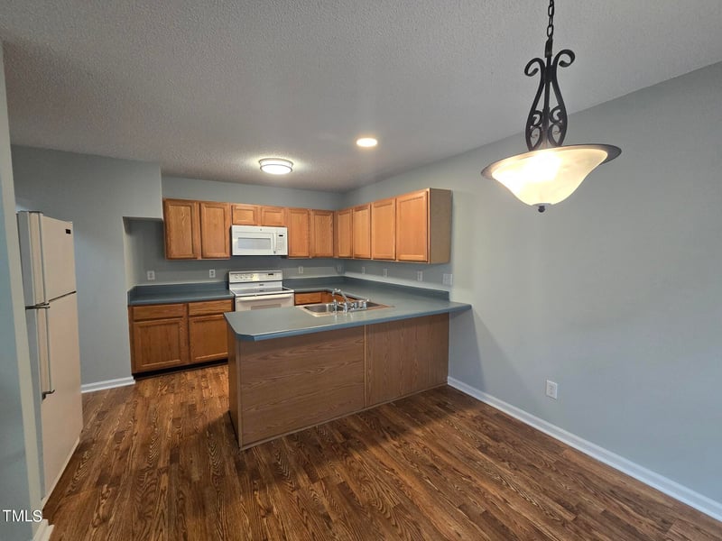5502 Supreme Dr, Raleigh, NC 27606