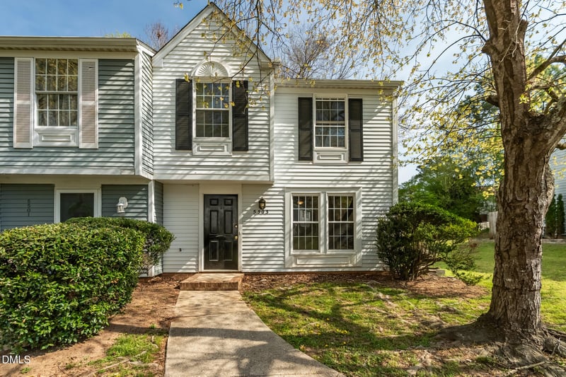 5503 Bringle Ct, Raleigh, NC 27610