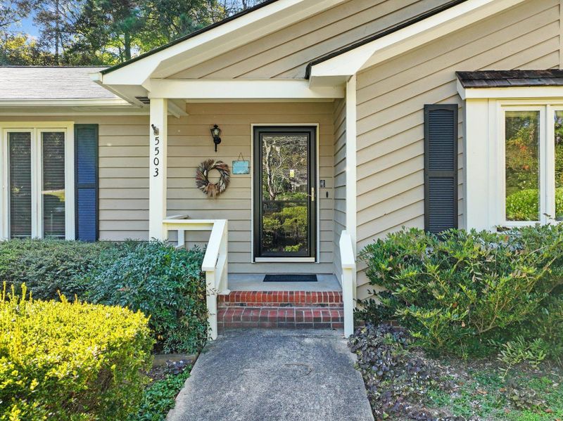 5503 Shadowbrook Dr, Raleigh, NC 27612