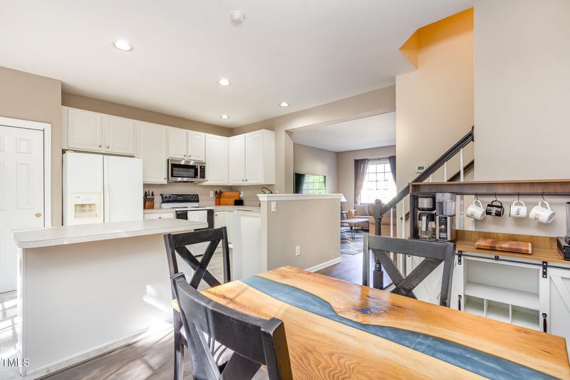 5504 Crabtree Park Ct, Raleigh, NC 27612
