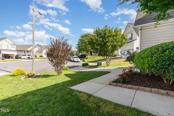 5504 Creekdale Cir, Raleigh, NC 27612