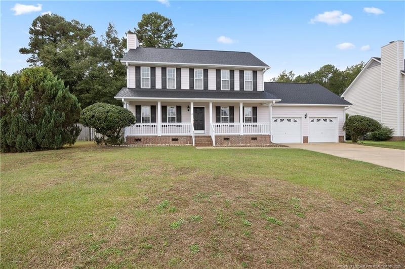 5504 Shady Pine Ct, Hope Mills, NC 28348
