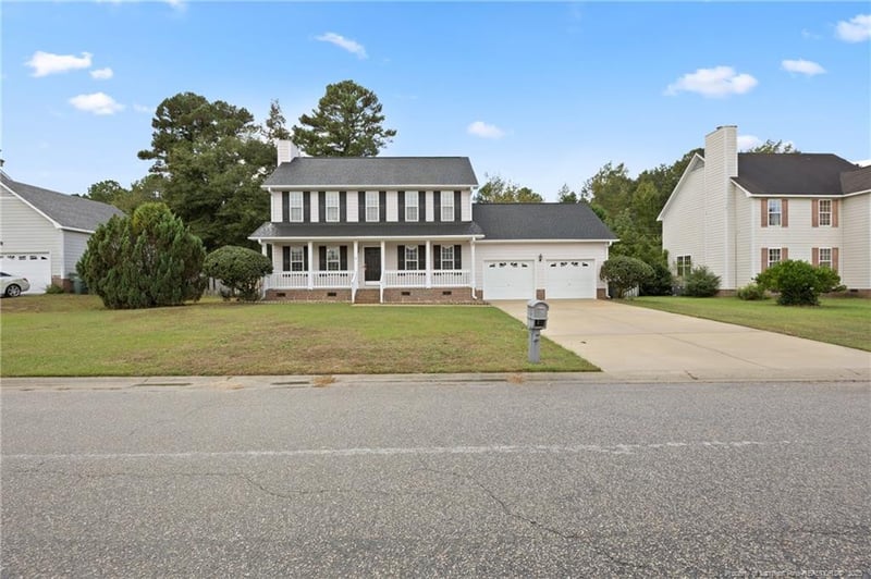 5504 Shady Pine Ct, Hope Mills, NC 28348