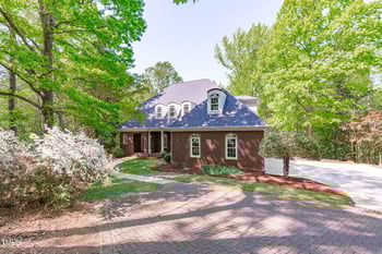 5504 Spring Bluffs Ln, Raleigh, NC 27606