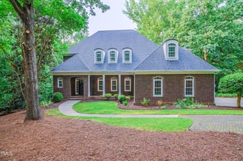 5504 Spring Bluffs Ln, Raleigh, NC 27606