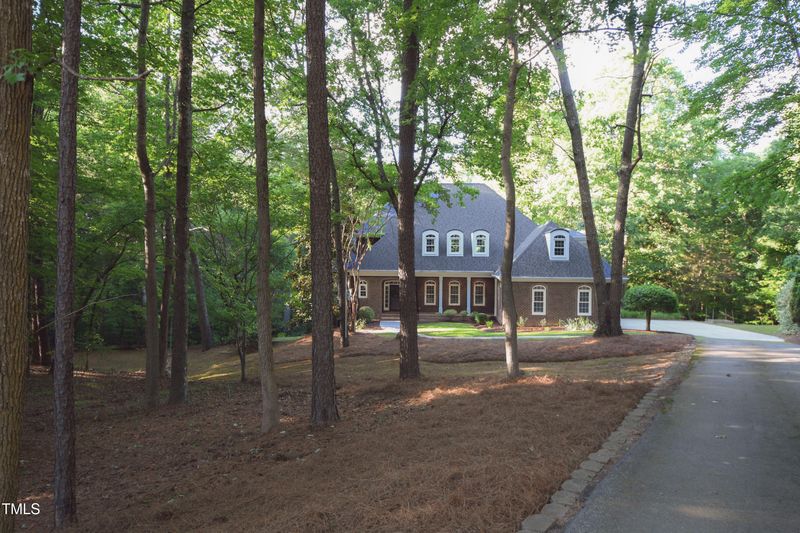 5504 Spring Bluffs Ln, Raleigh, NC 27606