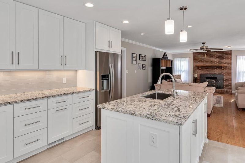 5504 Swiftbrook Cir, Raleigh, NC 27606