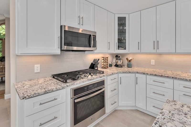 5504 Swiftbrook Cir, Raleigh, NC 27606