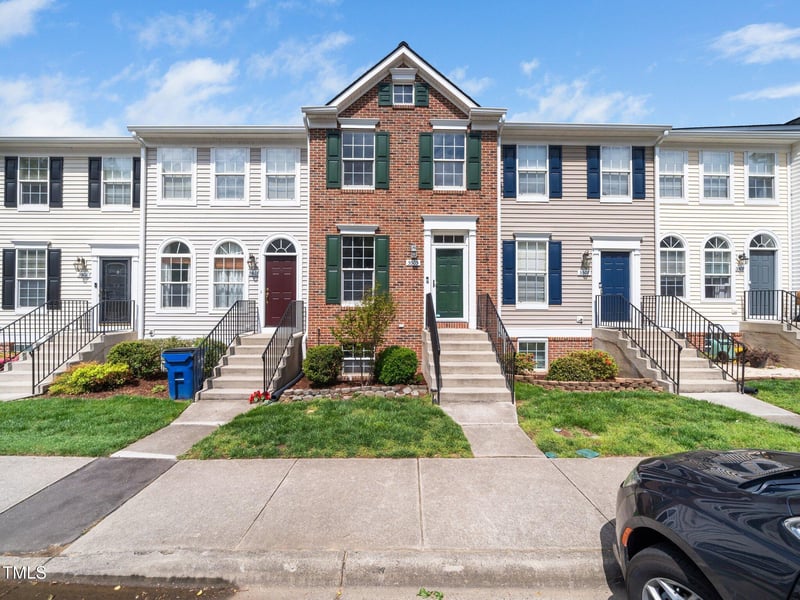 5505 Crabtree Park Ct, Raleigh, NC 27612
