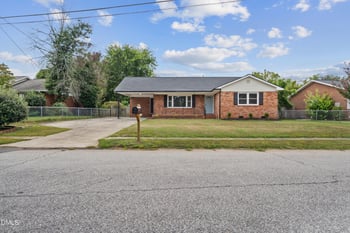 5505 Dodge Dr, Fayetteville, NC 28303