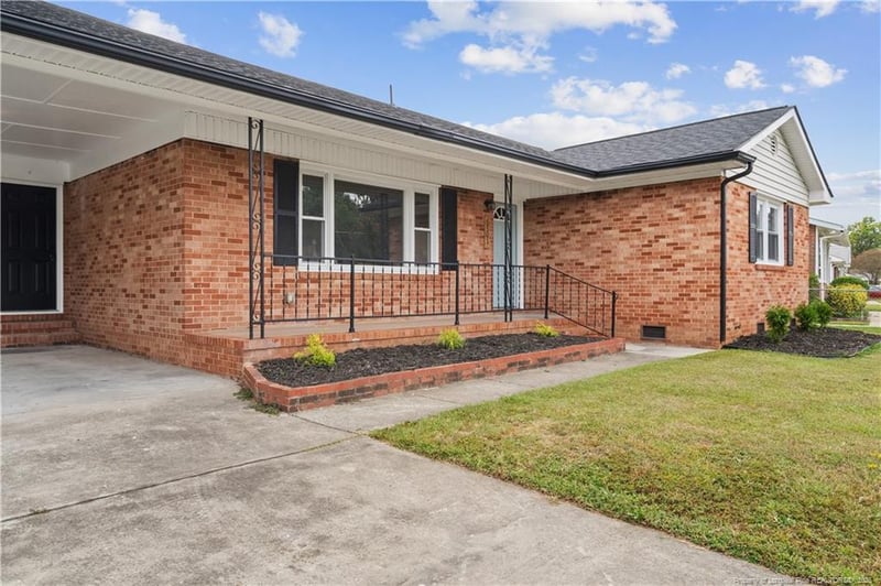5505 Dodge Dr, Fayetteville, NC 28303