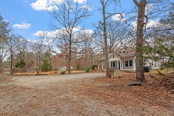 5505 Farrington Rd, Chapel Hill, NC 27517