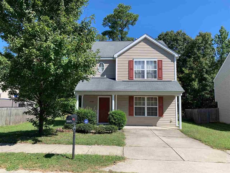 5505 Landreaux Dr, Raleigh, NC 27610