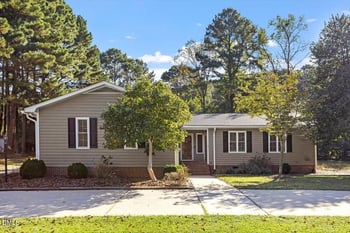 5505 Swiftbrook Cir, Raleigh, NC 27606