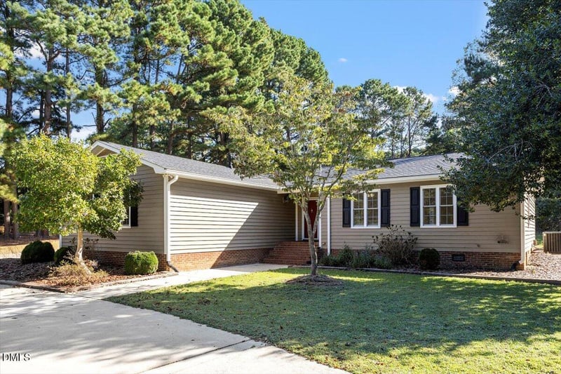 5505 Swiftbrook Cir, Raleigh, NC 27606