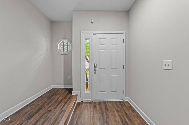 5506 Cottonrose Ln, Raleigh, NC 27606