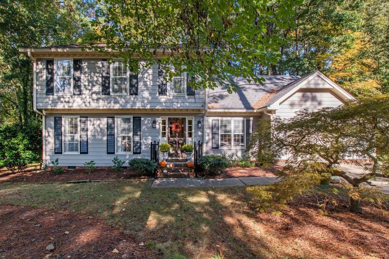 5507 Hills Dr, Raleigh, NC 27612