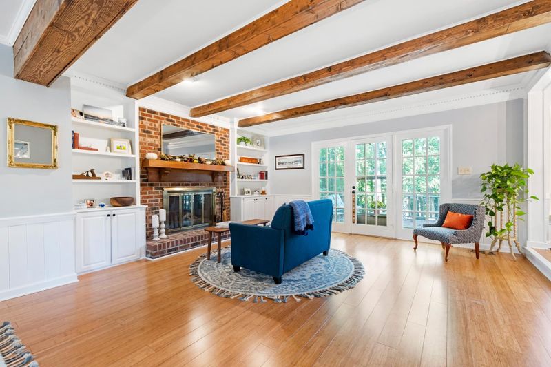 5507 Hills Dr, Raleigh, NC 27612