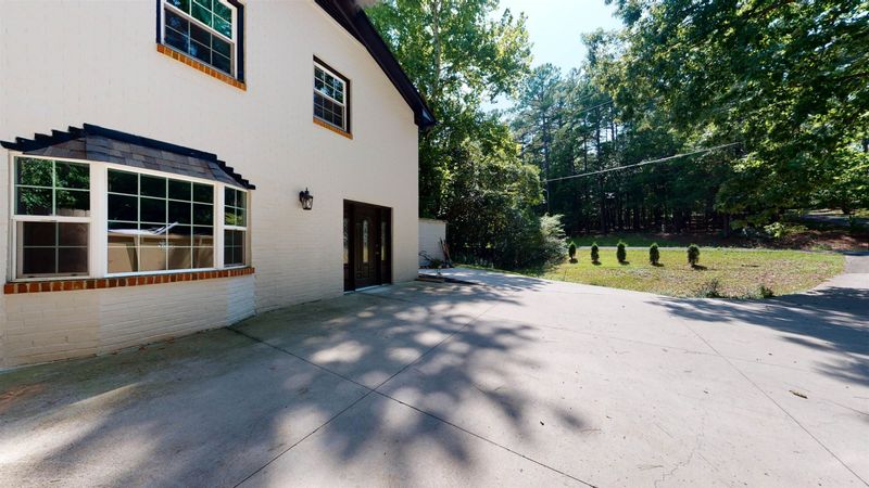 5508 Beaumont Dr, Durham, NC 27707