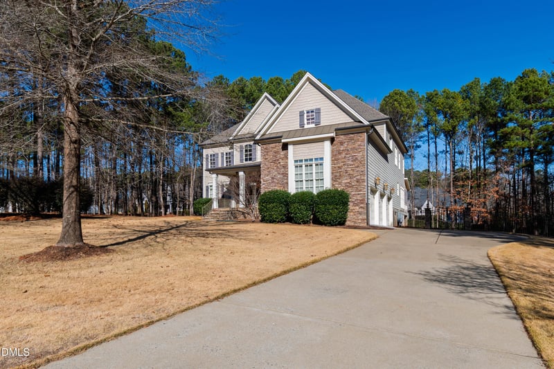 5508 Hickory Leaf Dr, Raleigh, NC 27606