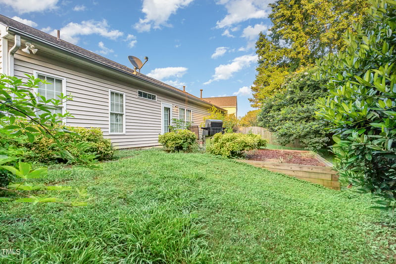 5508 Neuse Wood Dr, Raleigh, NC 27616