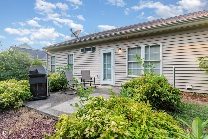 5508 Neuse Wood Dr, Raleigh, NC 27616