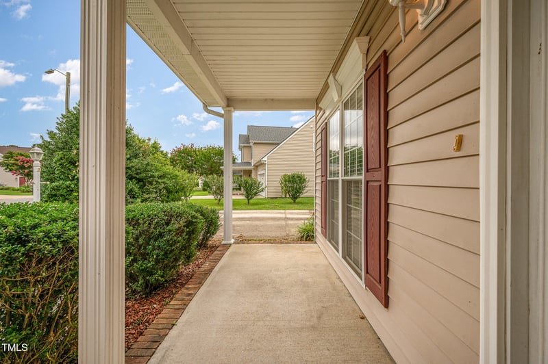 5508 Neuse Wood Dr, Raleigh, NC 27616