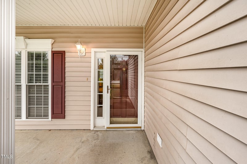 5508 Neuse Wood Dr, Raleigh, NC 27616