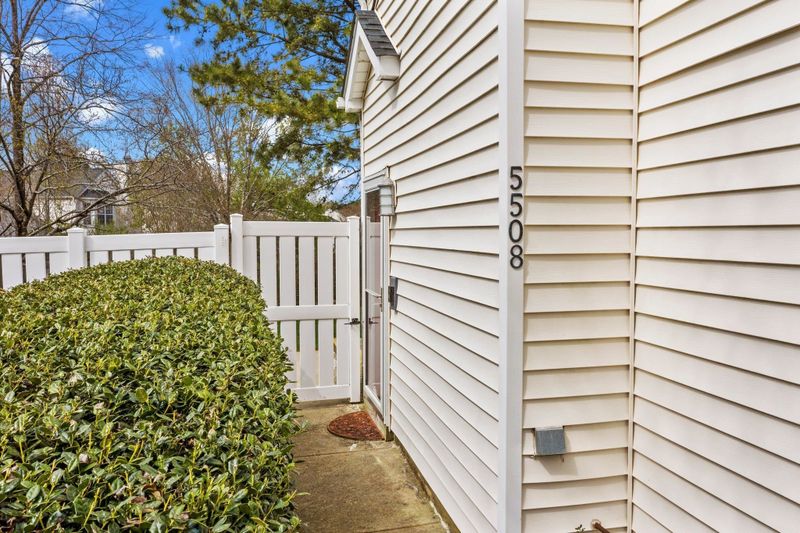 5508 Sorrell Crossing Dr, Raleigh, NC 27617