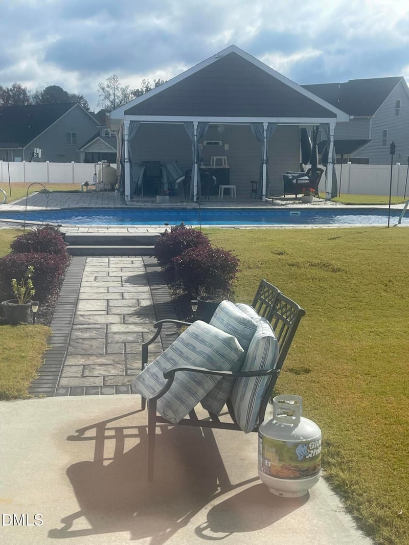 5508 Weathered Rock Ct, Knightdale, NC 27545