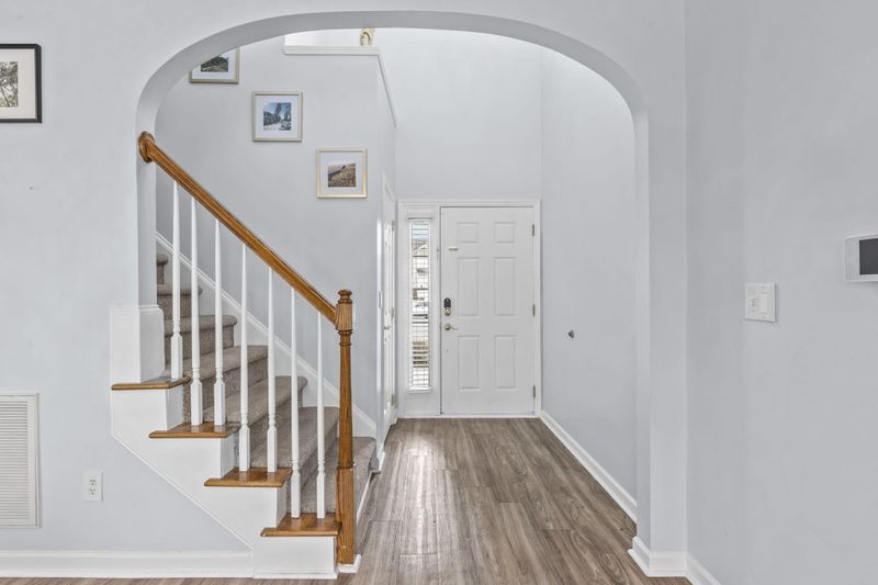 5509 Creekdale Cir, Raleigh, NC 27612
