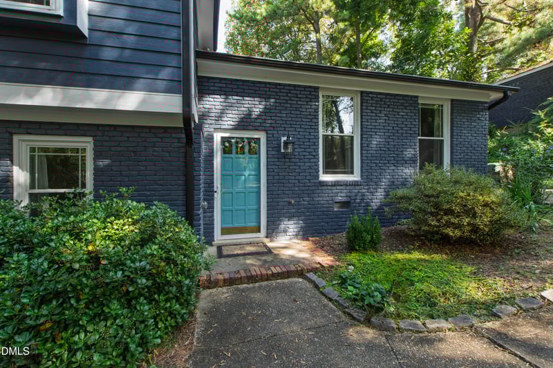 5509 Fieldstone Dr, Raleigh, NC 27609