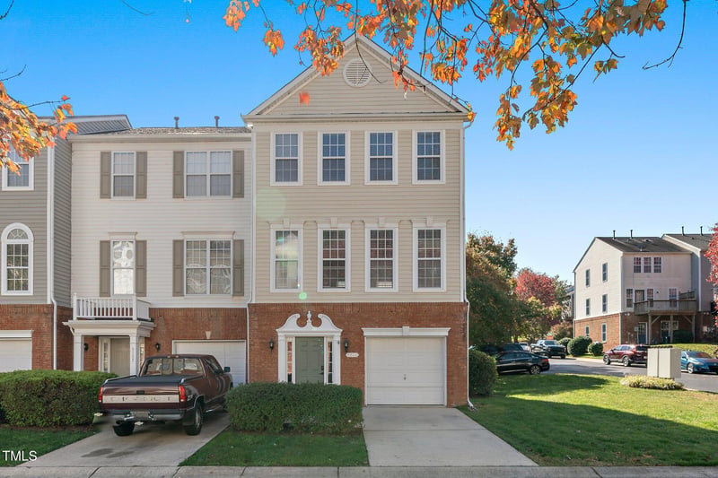 5509 Red Robin Rd, Raleigh, NC 27613