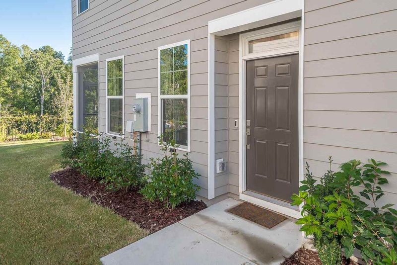 551 Catalina Grande Dr, Cary, NC 27519