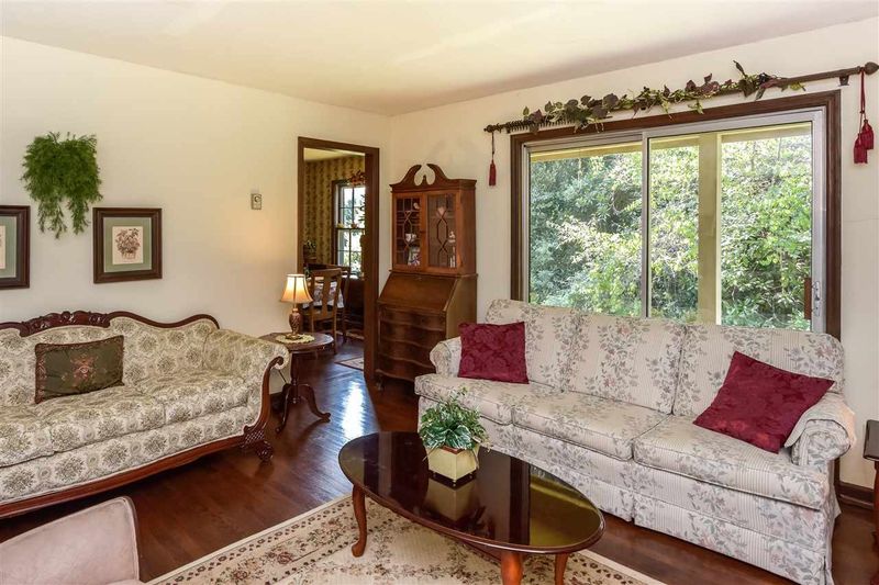 551 Dixon Rd, Graham, NC 27253
