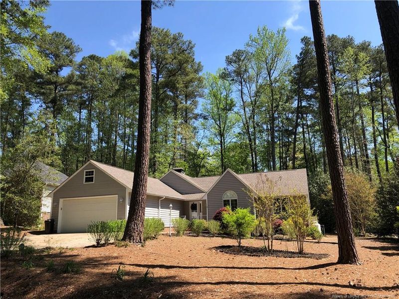551 Perth Dr, Sanford, NC 27332