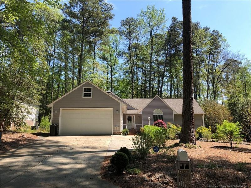 551 Perth Dr, Sanford, NC 27332